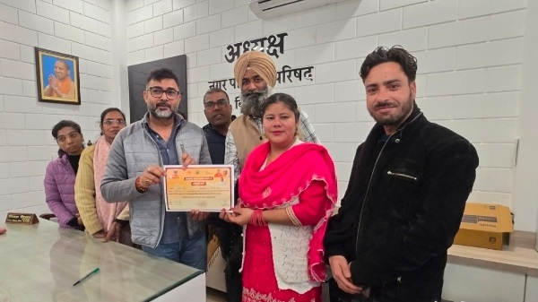 बिलासपुर में पीएम आवास योजना 2.0 का आगाज, 400 लाभार्थियों के खातों में पहुंची पहली किस्त, नगर पालिका अध्यक्ष ने बांटे आवास स्वीकृति पत्र